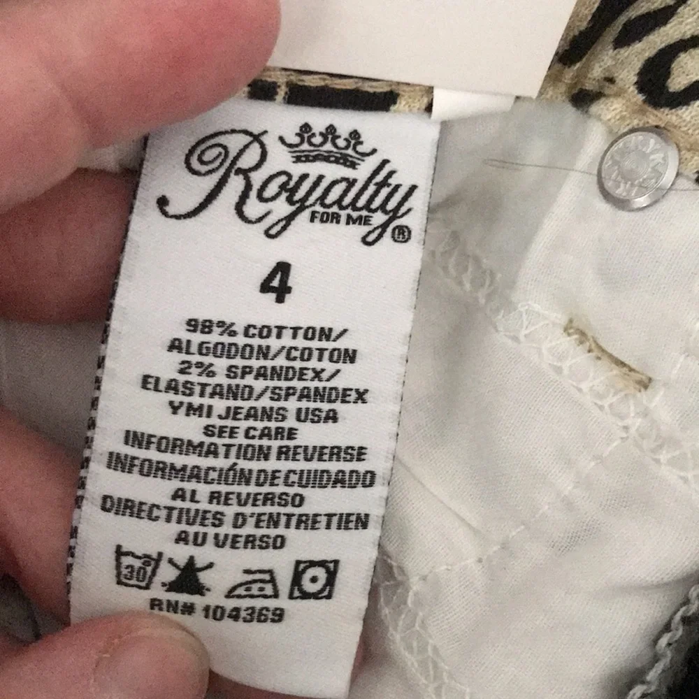 NEW ROYALTY For Me Women's Mid Rise Cheetah Print Ankle JeanPants | 4